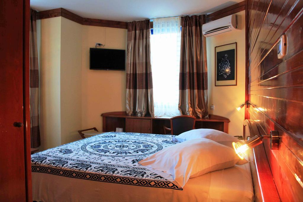 Mindel Hotel Миндело Екстериор снимка